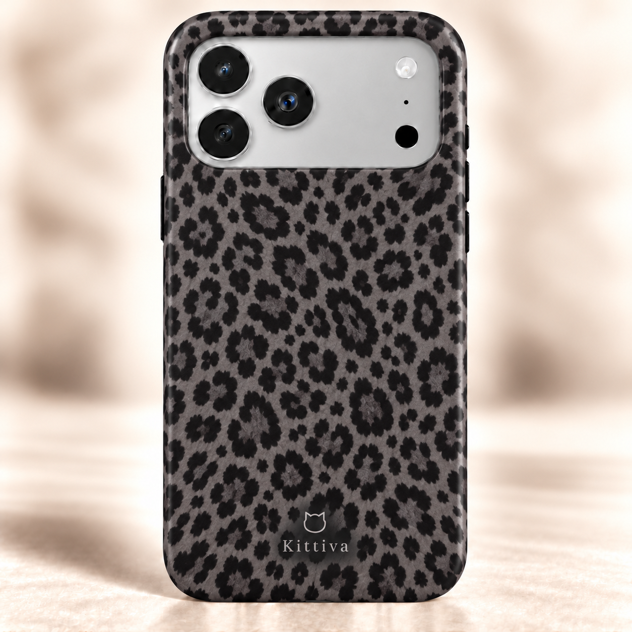 Leopardo Humo — vista de estudio